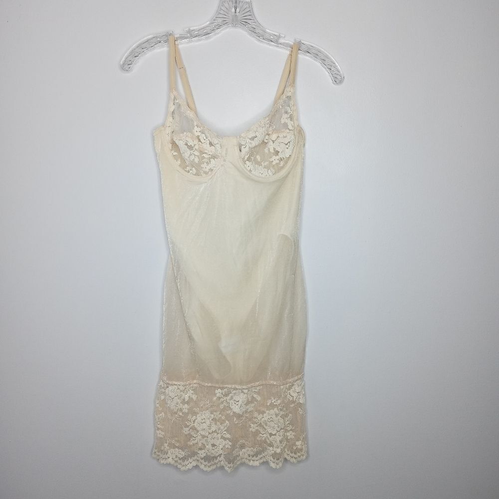 Vintage Bodyslimmers By Nancy Ganz cream shapewear size medium